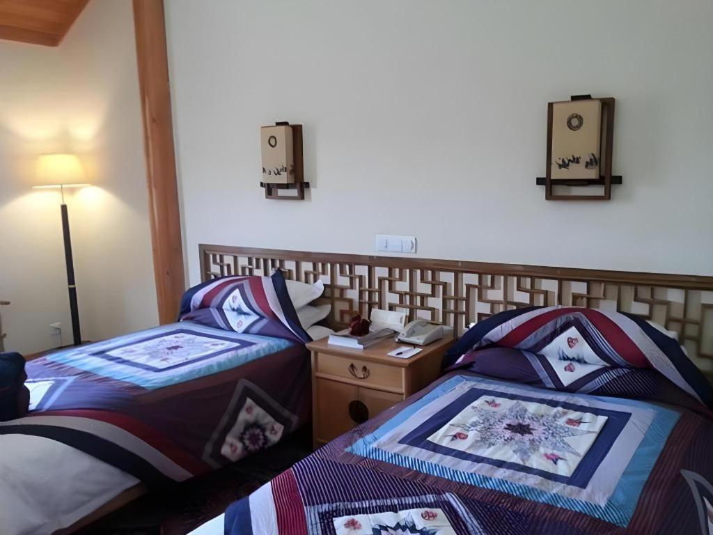 The Silk Road Dunhuang Hotel Exterior photo