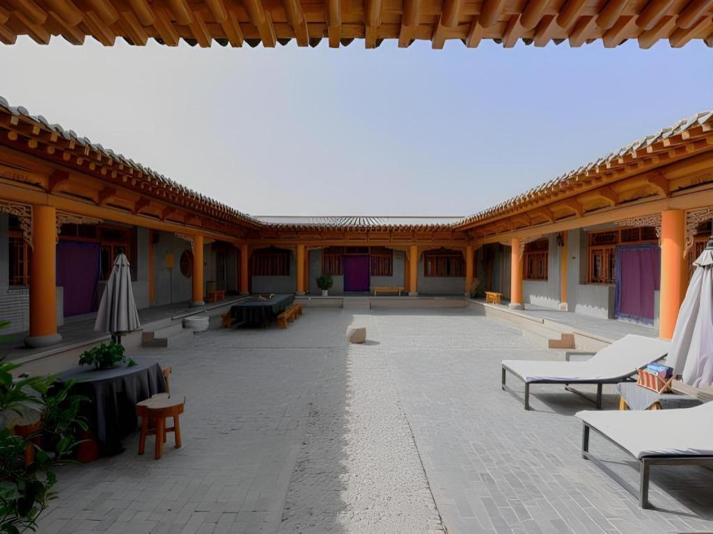 The Silk Road Dunhuang Hotel Exterior photo