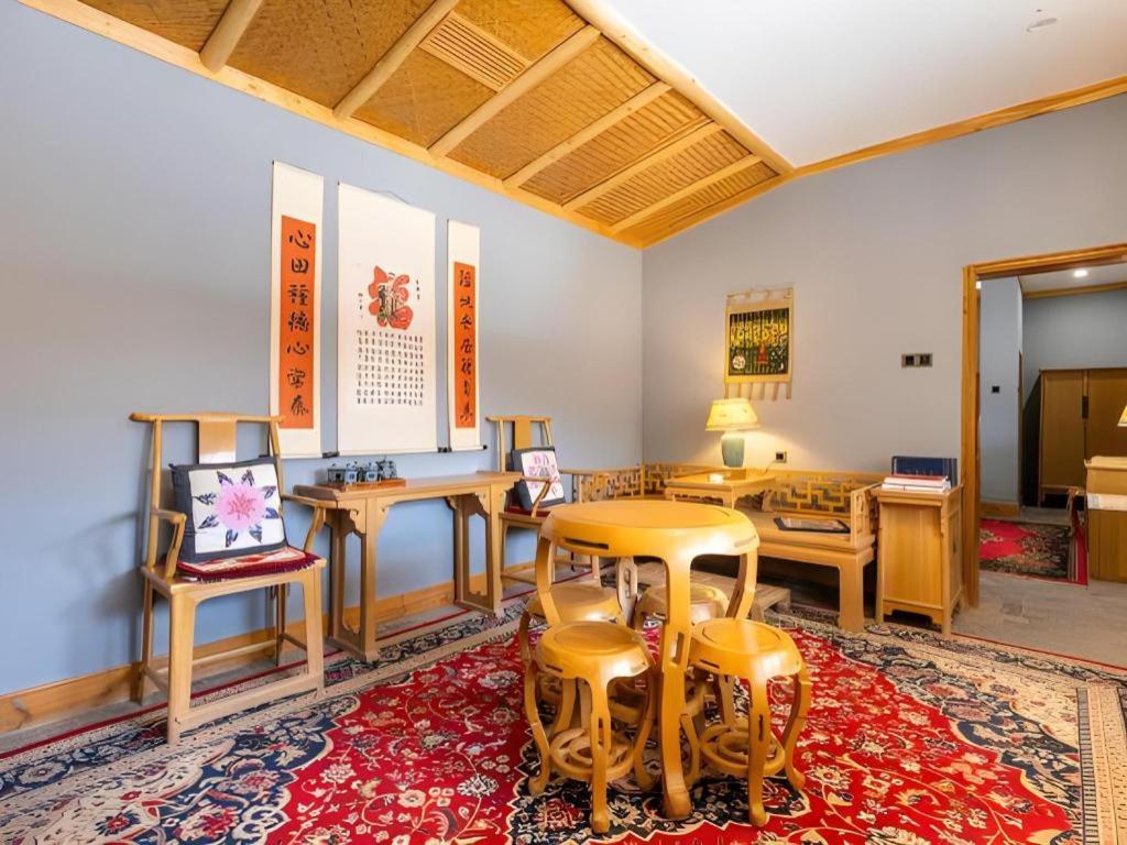 The Silk Road Dunhuang Hotel Exterior photo
